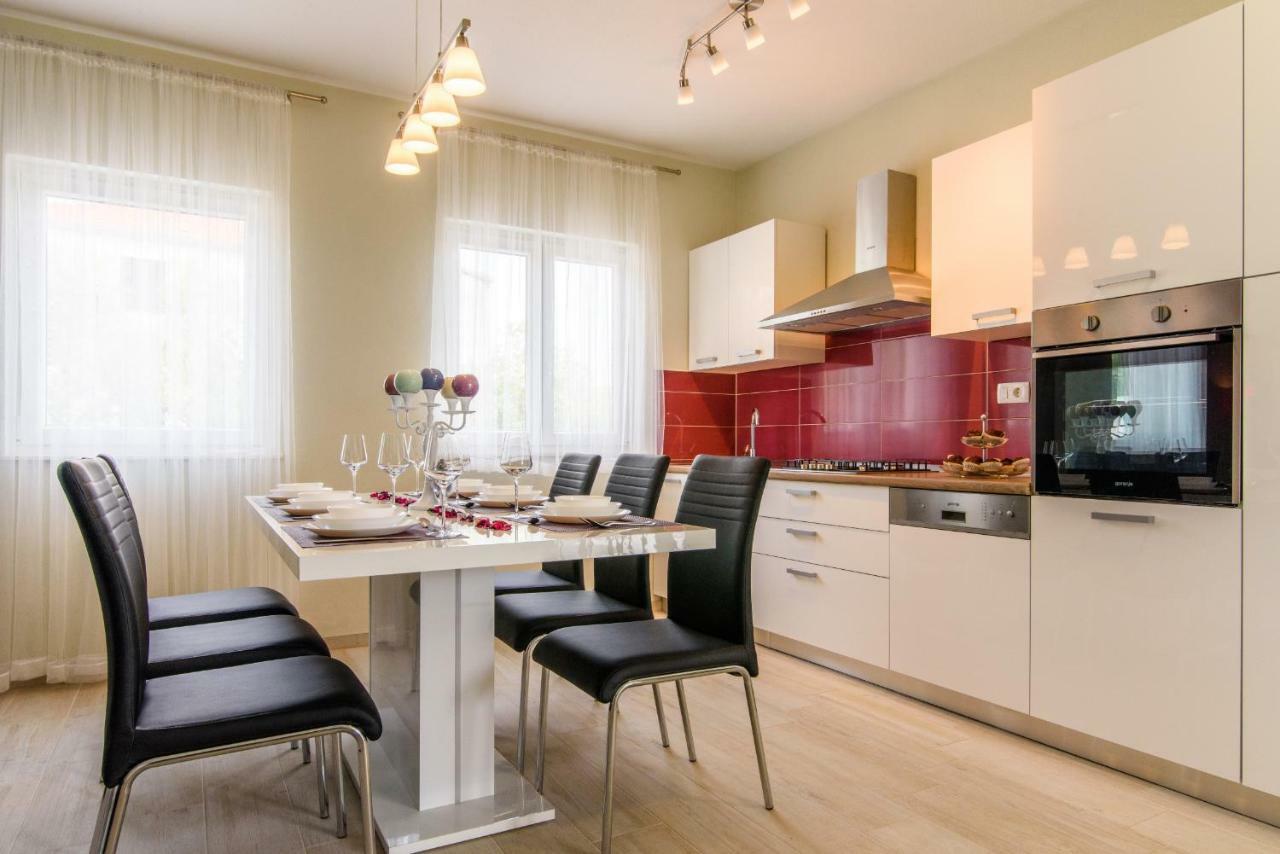 Vila Rozarija Trogir Eksteriør bilde